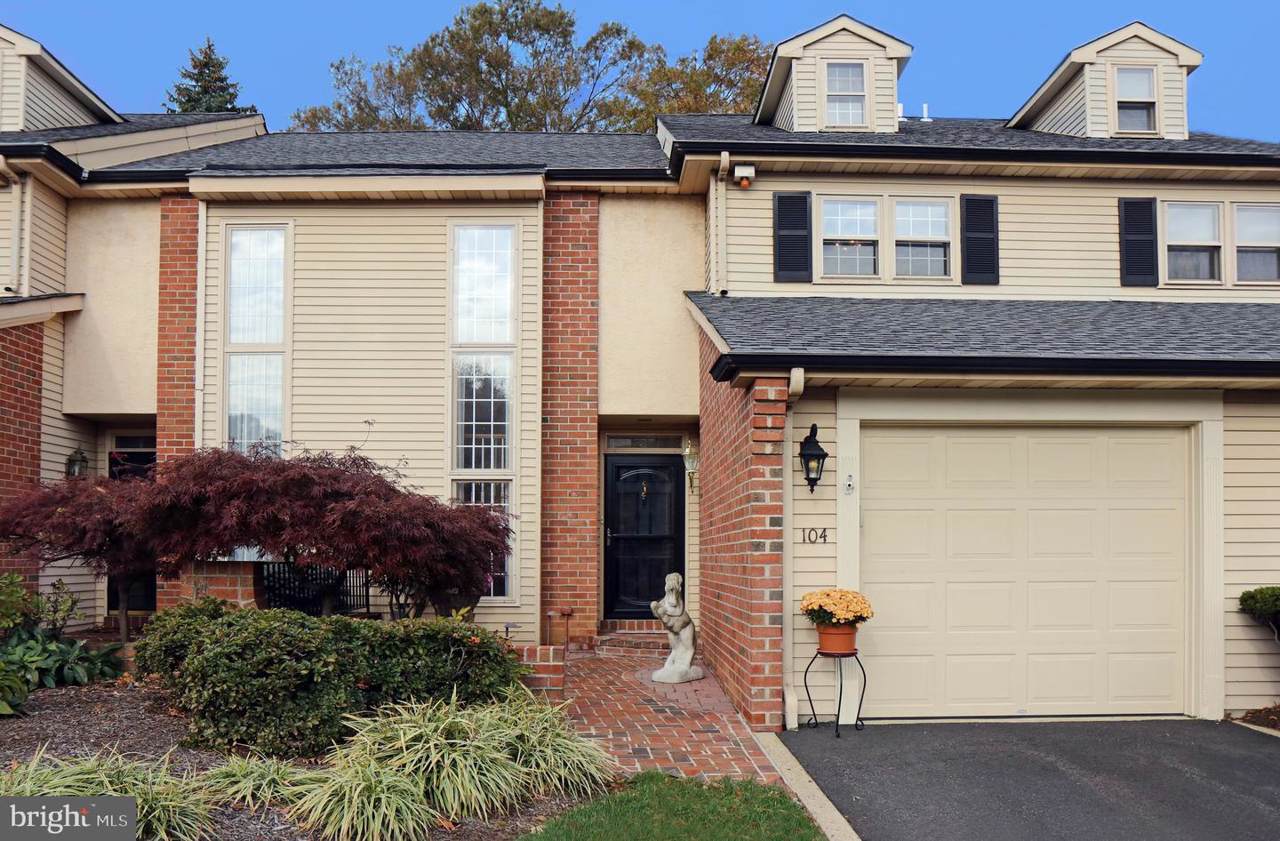 104 Sutphin Pines - Photo 1