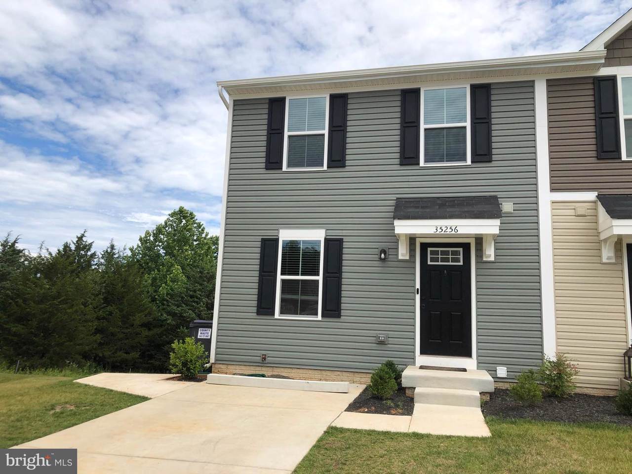 35256 Sara Court - Photo 1
