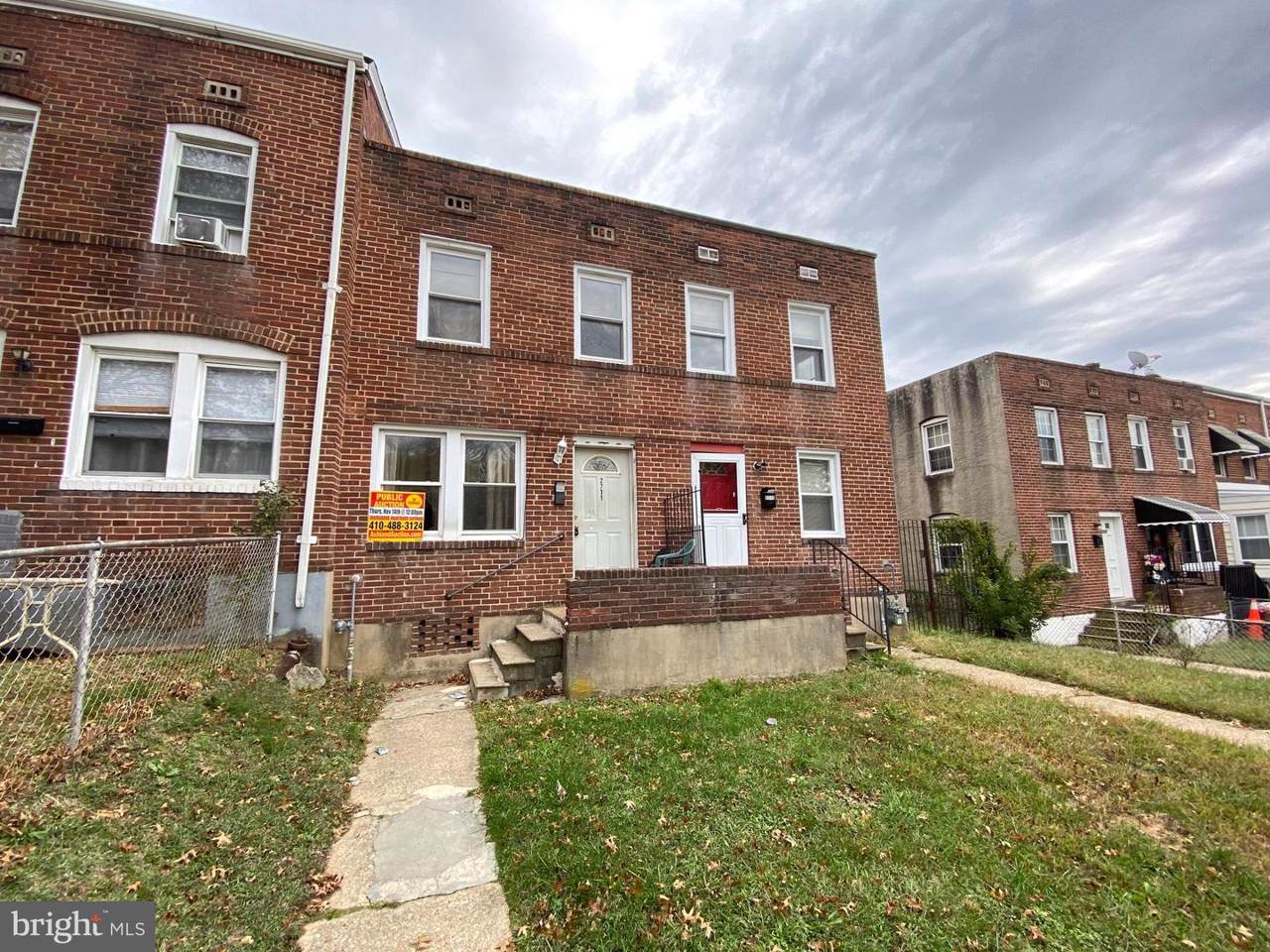 2711 Round Road - Photo 1