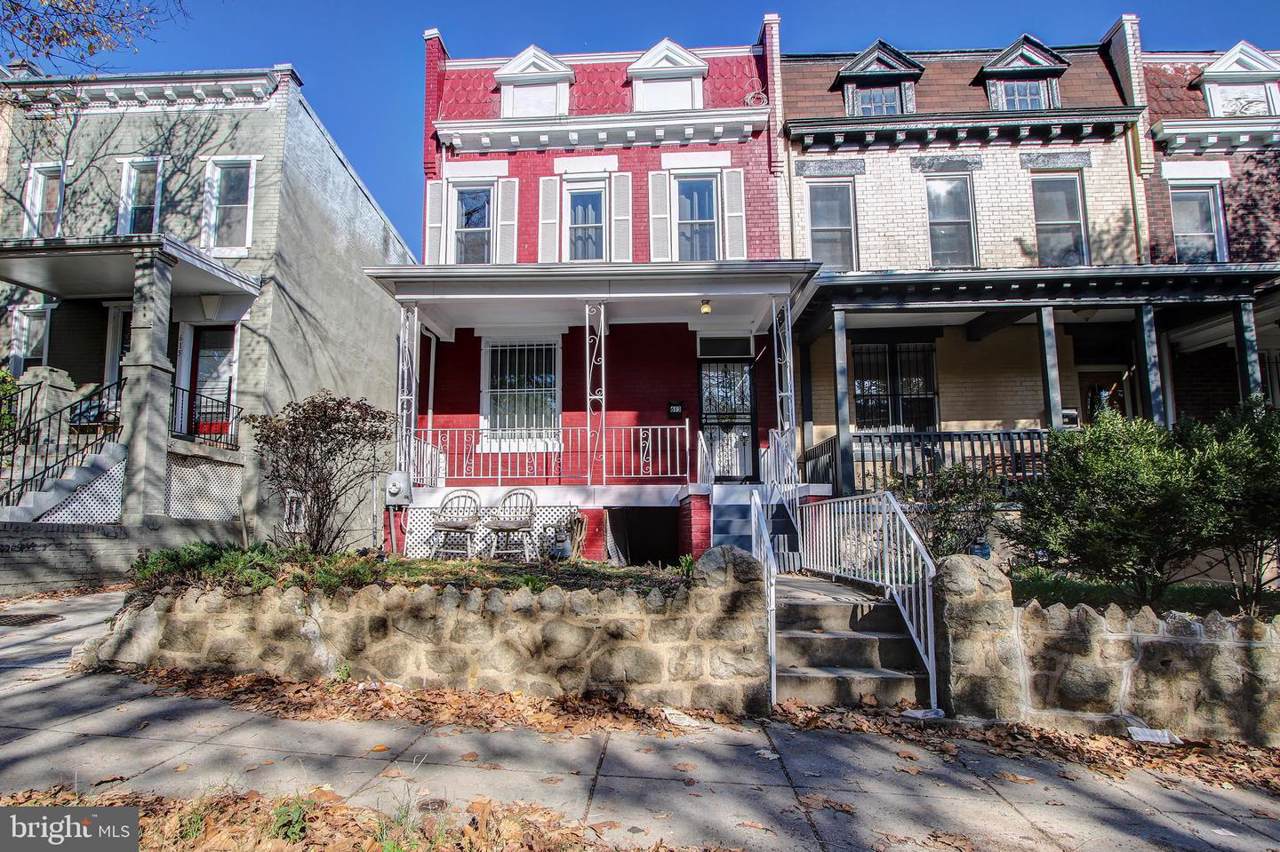 613 Columbia Road - Photo 1