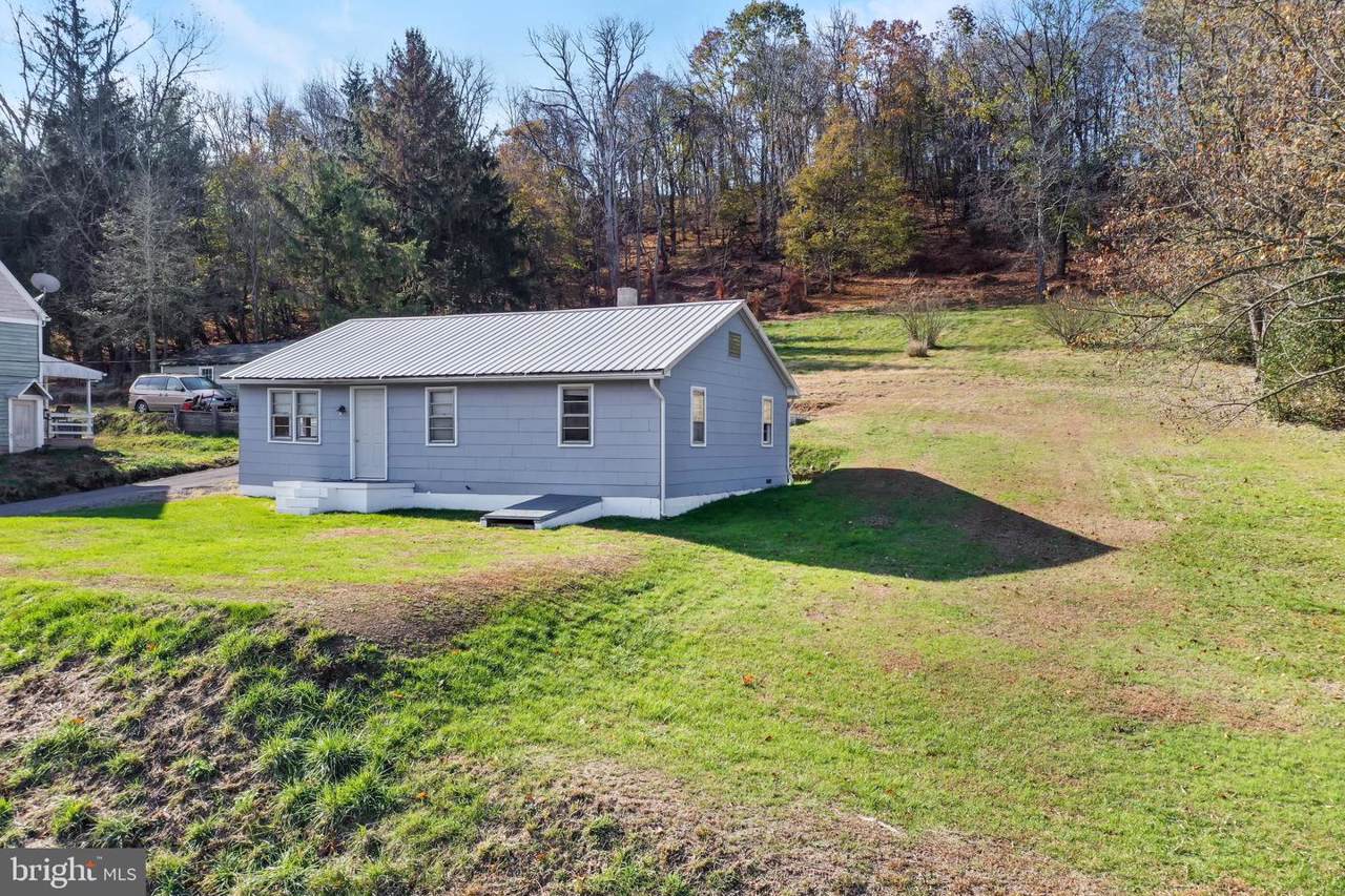11205 Sunrise Avenue - Photo 1