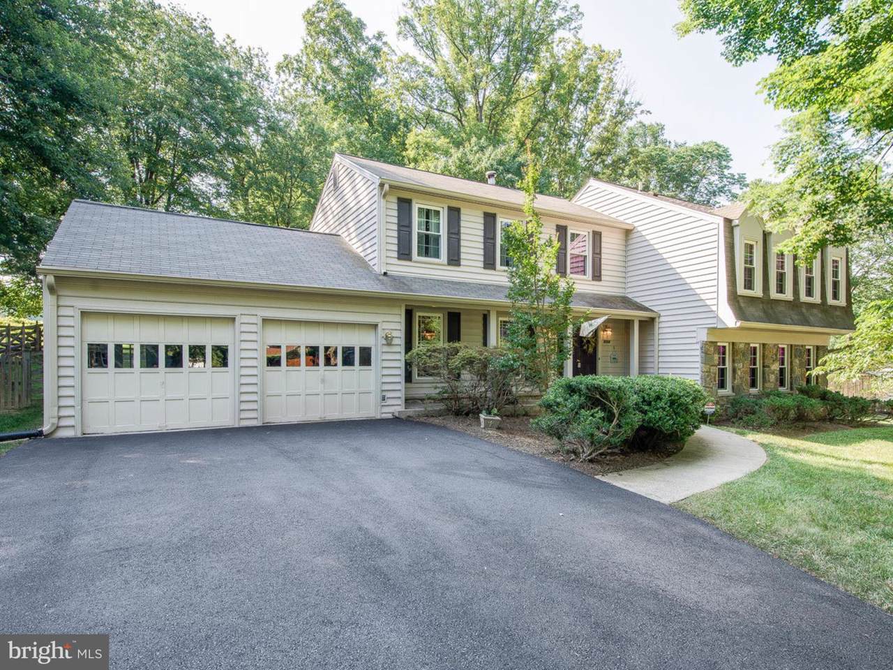 5224 Continental Drive - Photo 1