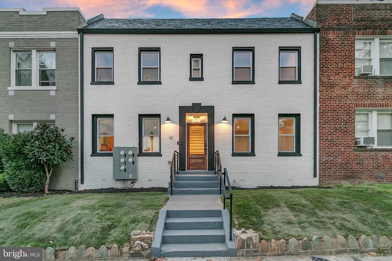 1310 Holbrook Street - Photo 1