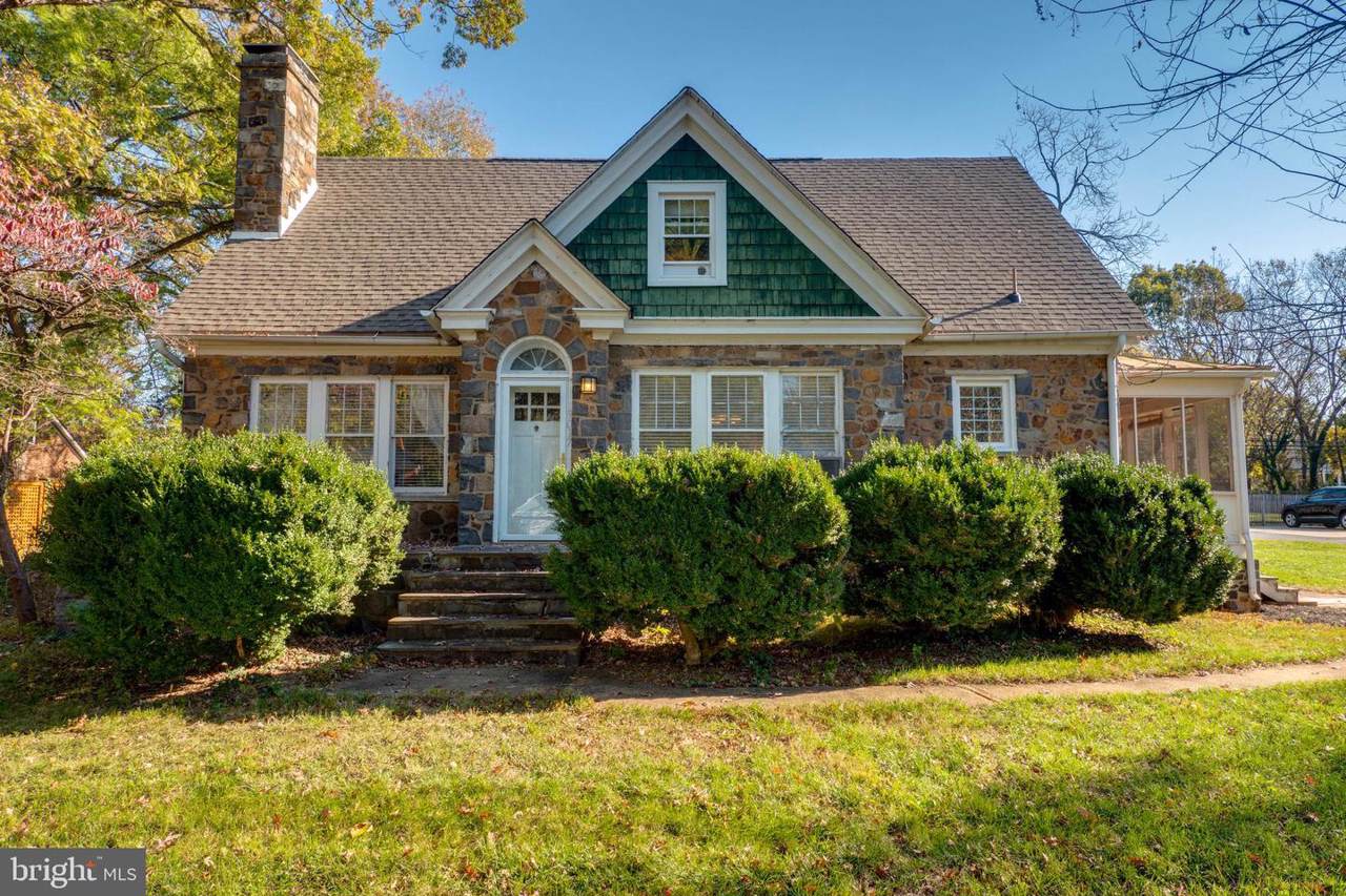 9017 Grant Avenue - Photo 1