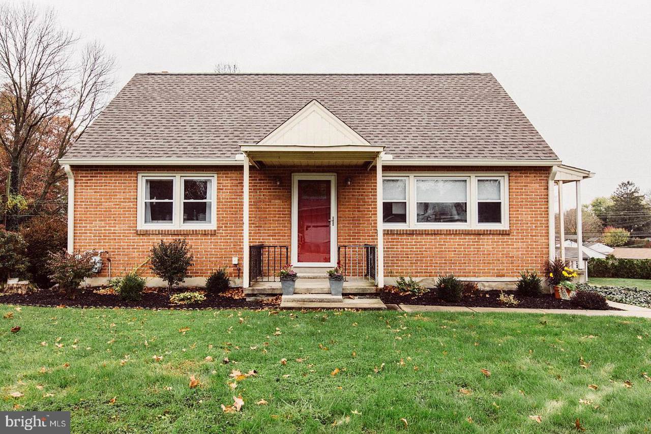 3720 Rosewood Avenue - Photo 1