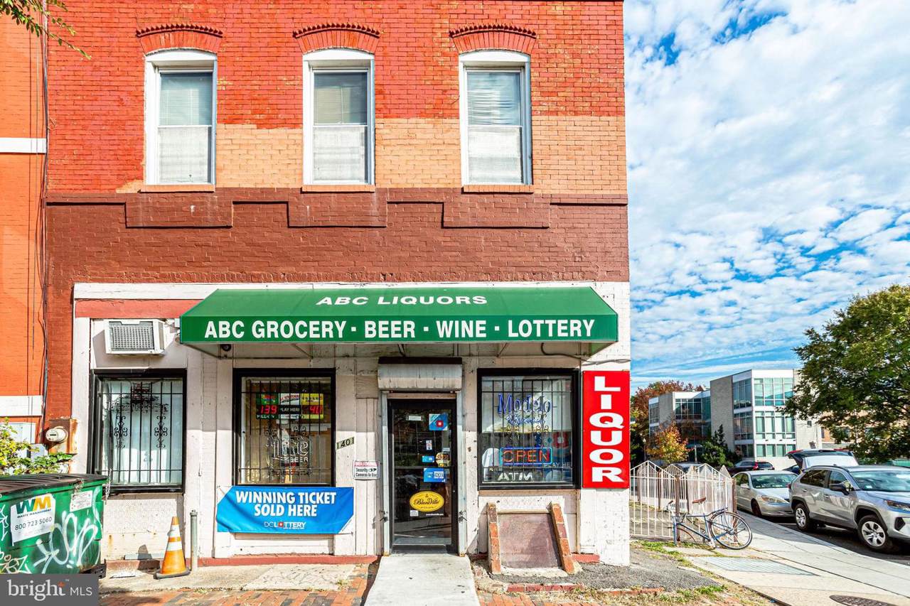 1401 6TH Street - Photo 1