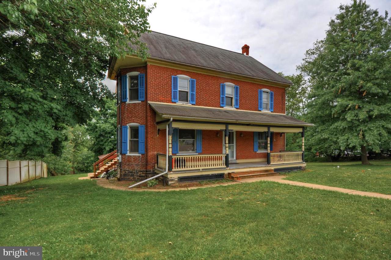 884 Main Street - Photo 1