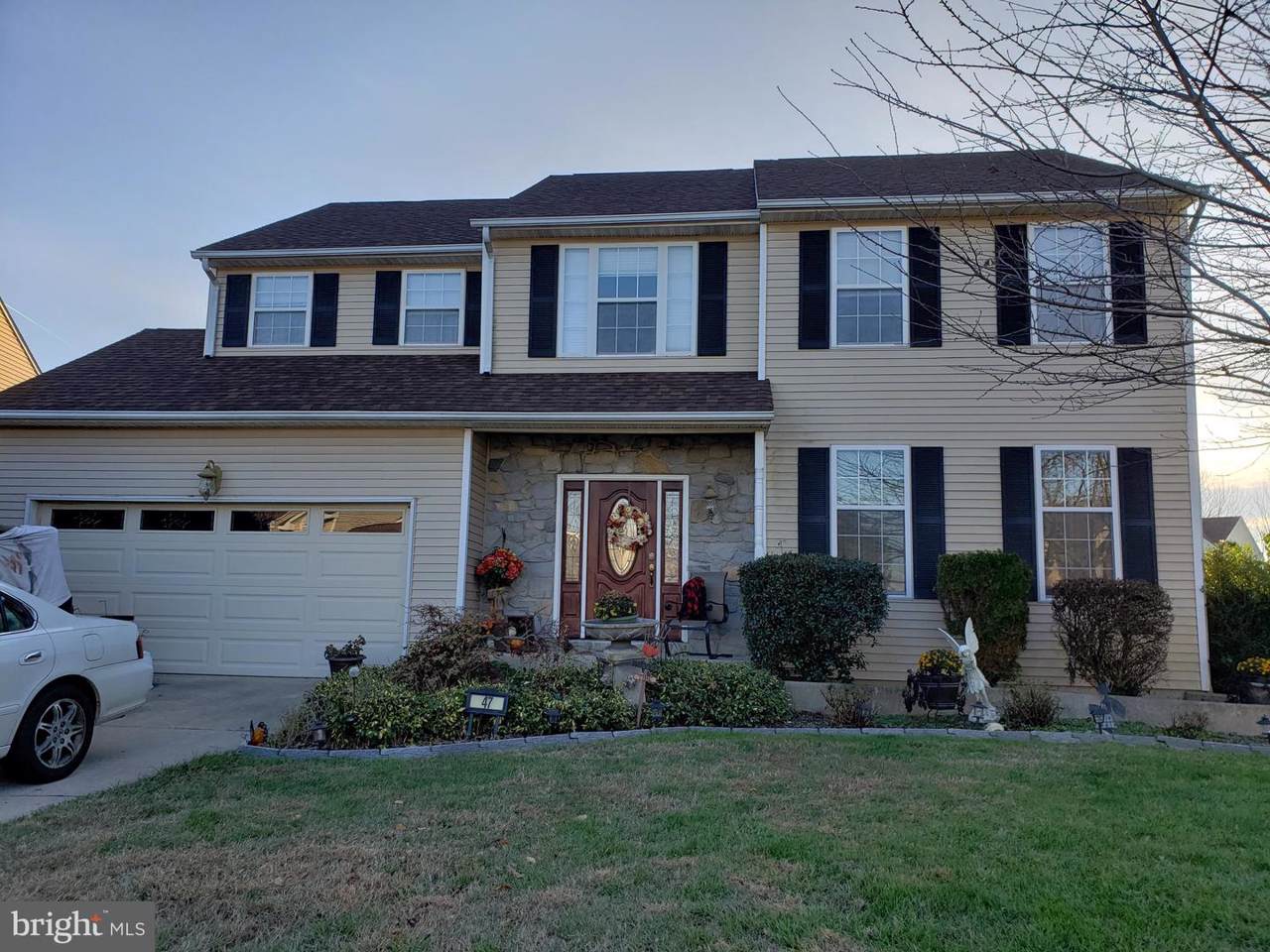 47 Lockview Drive - Photo 1