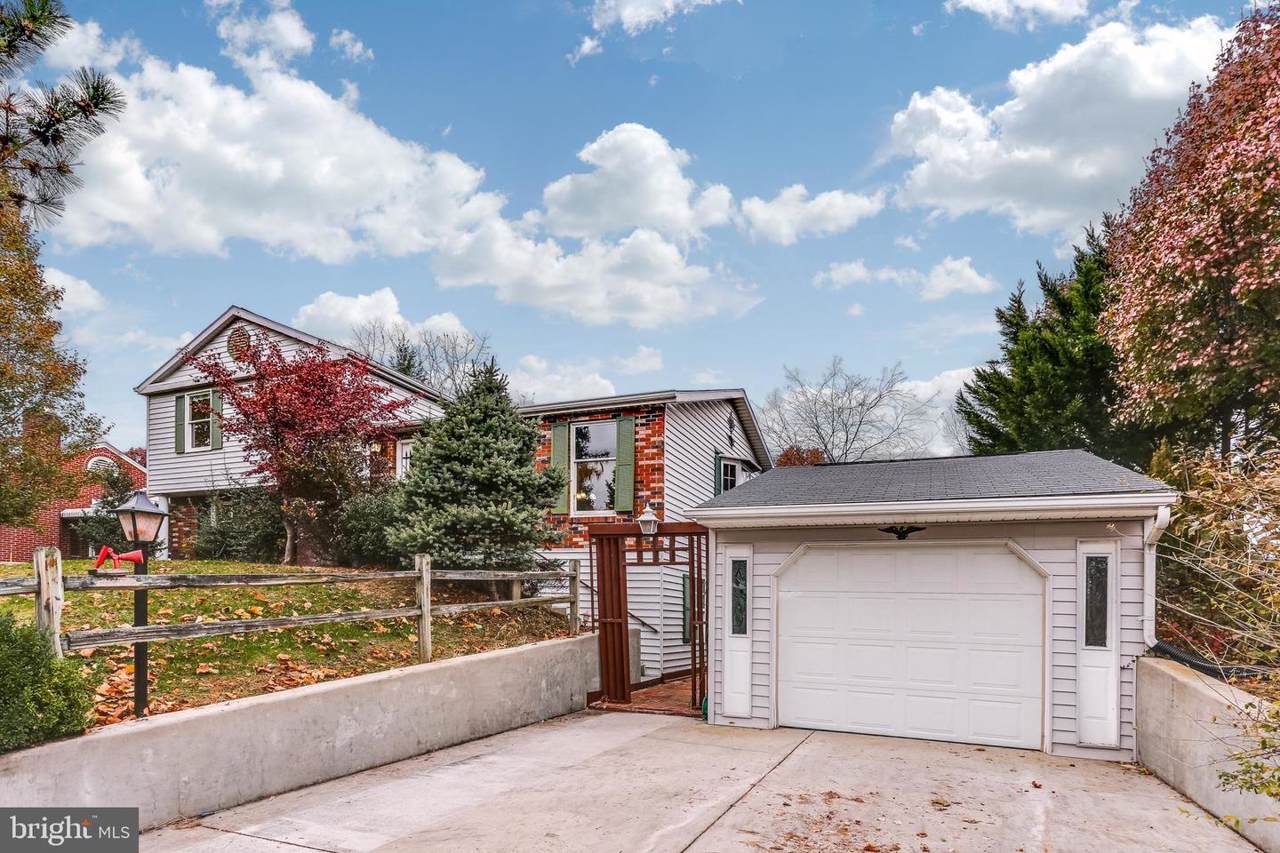 1030 Kent Avenue - Photo 1