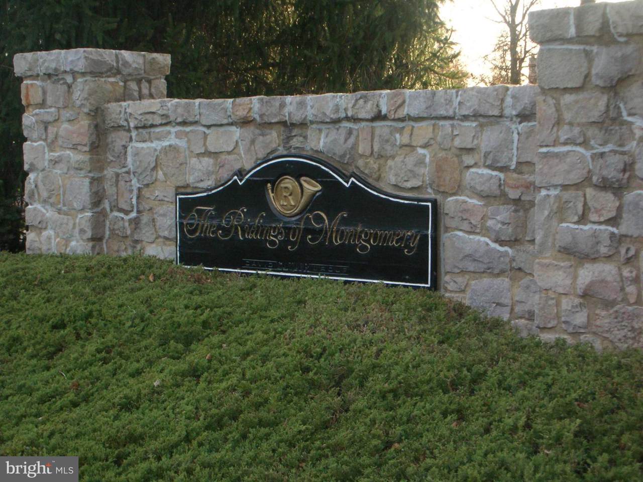 212 Steeple Chase Drive - Photo 1