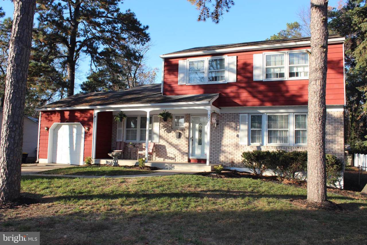 327 Washington Avenue - Photo 1