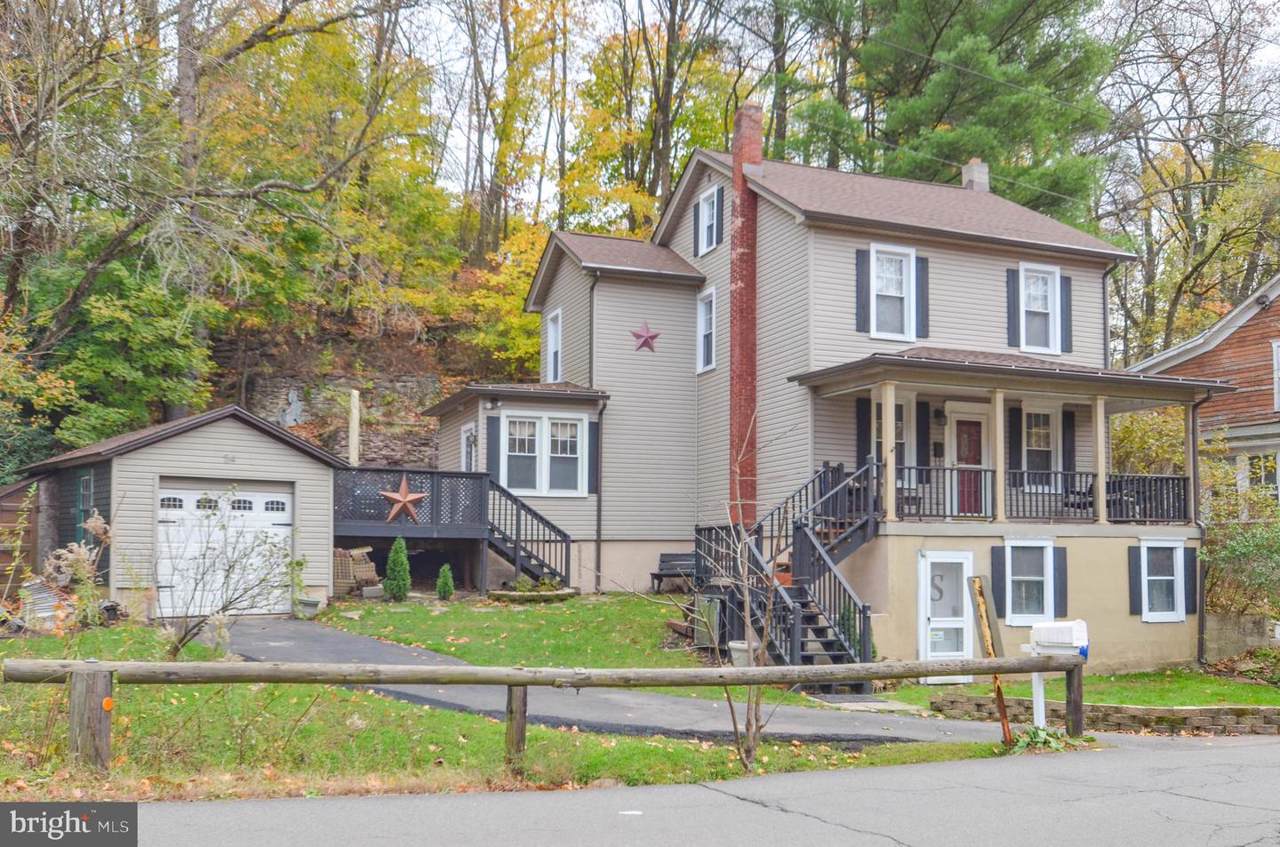 54 Wilbur Street - Photo 1