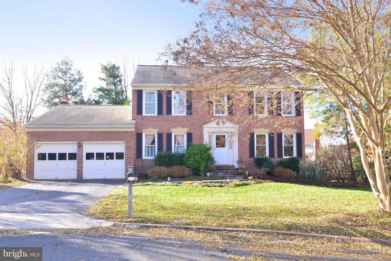 13703 Holton Place - Photo 1