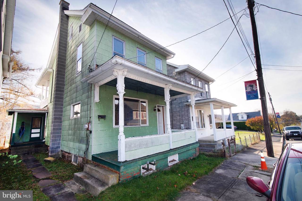 504 Julian Street - Photo 1
