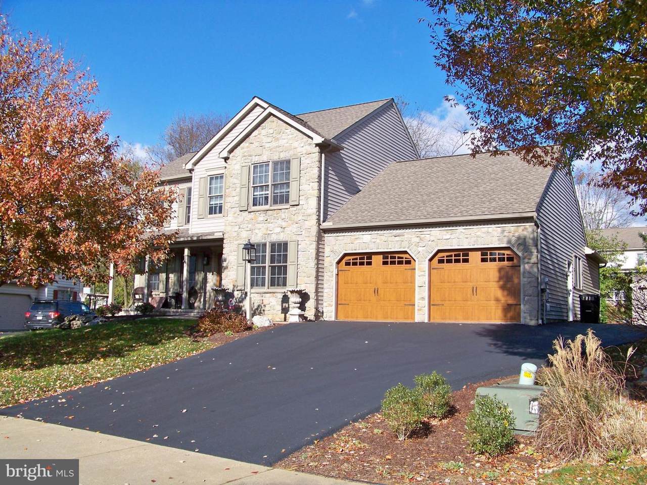 1809 Old Farm Lane - Photo 1