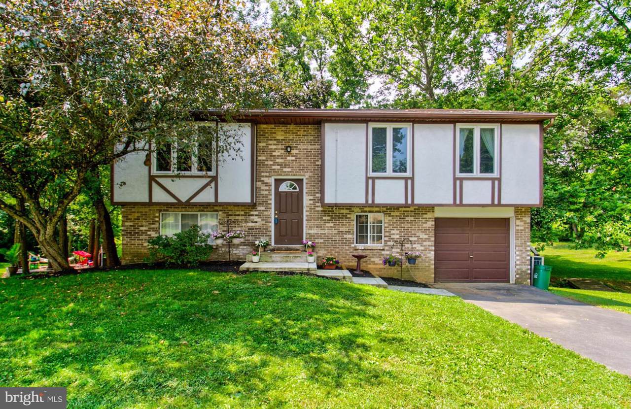 2776 Valley Drive - Photo 1