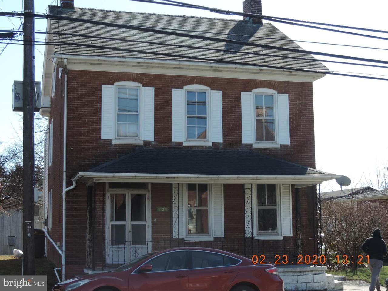 205 Lincoln Way E - Photo 1