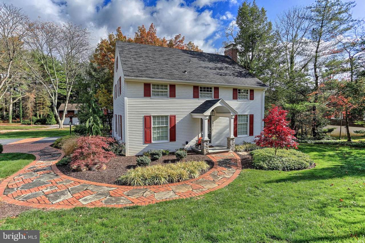 102 Lyn Circle - Photo 1