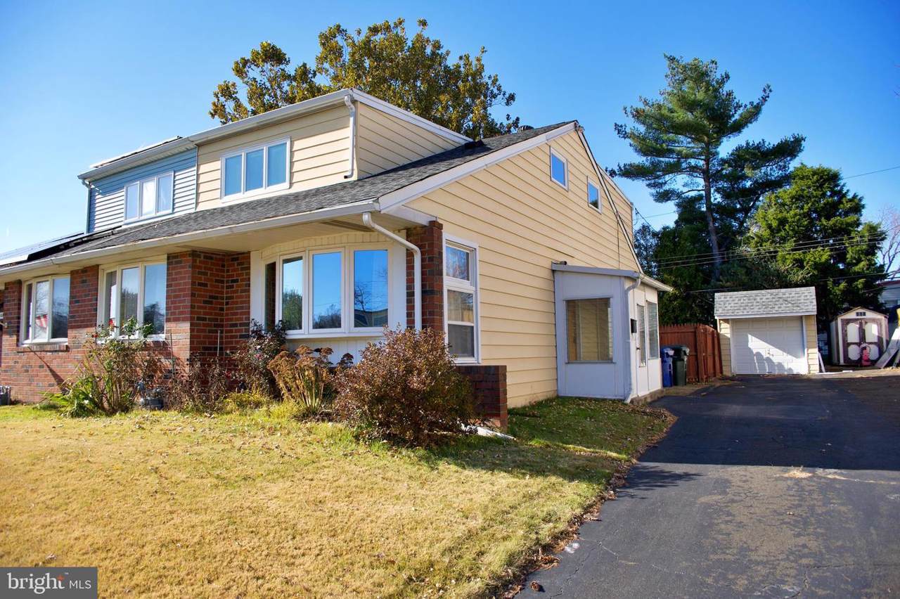 1510 Arline Avenue - Photo 1