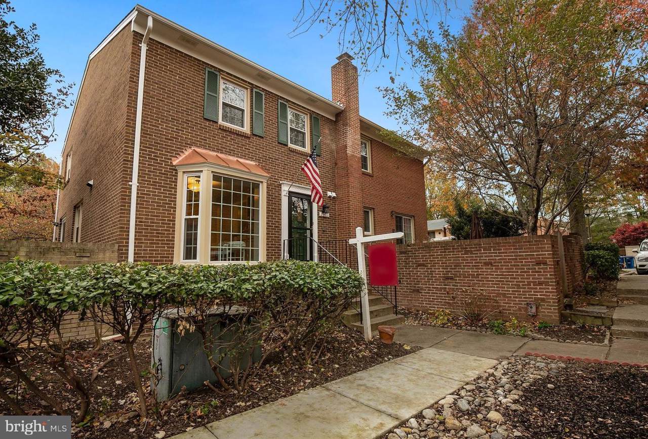 2696 Centennial Court - Photo 1