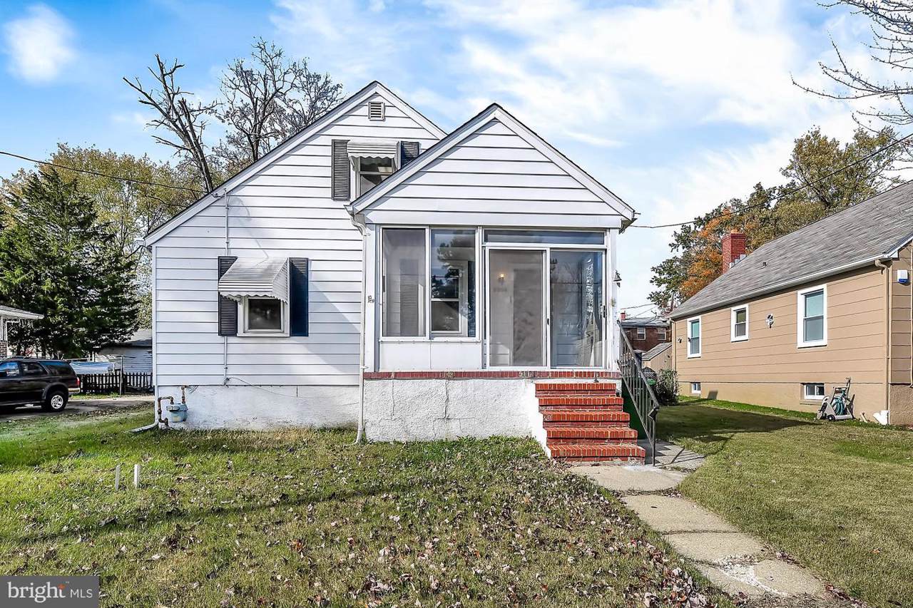 5504 Greenfield Avenue - Photo 1