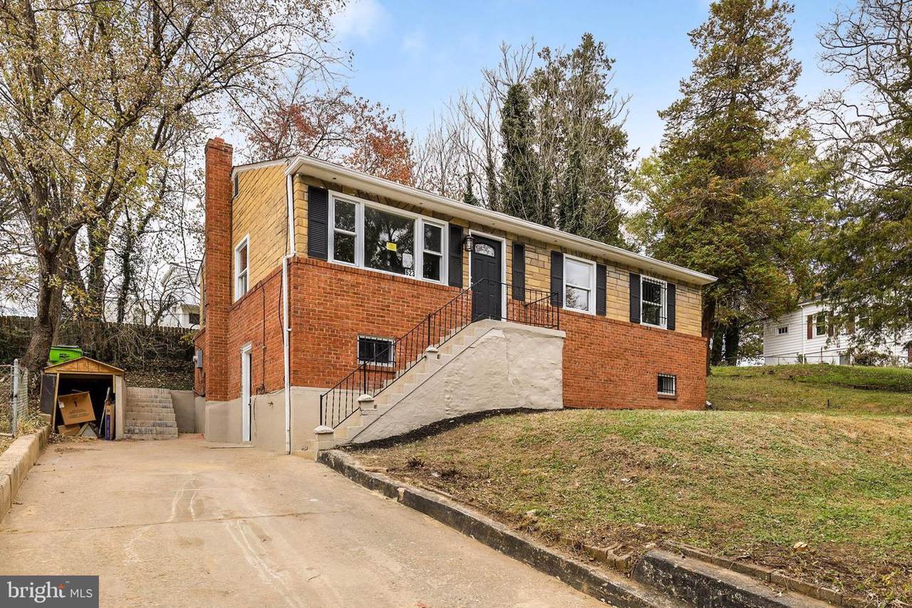 623 Mentor Avenue - Photo 1