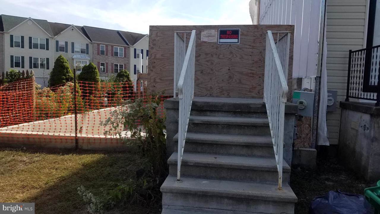 63 Versailles Court - Photo 1