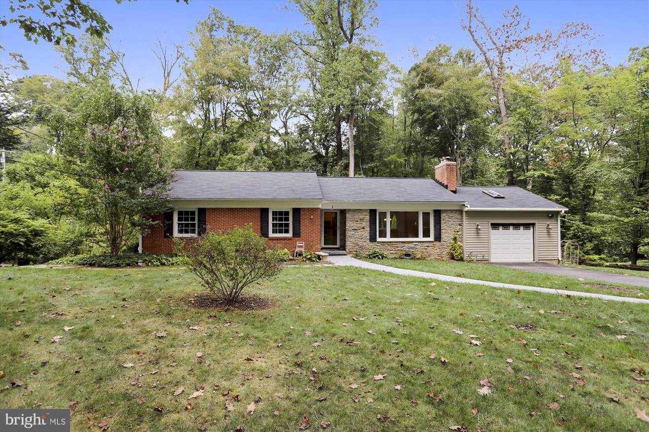 1 Vaughn Avenue - Photo 1