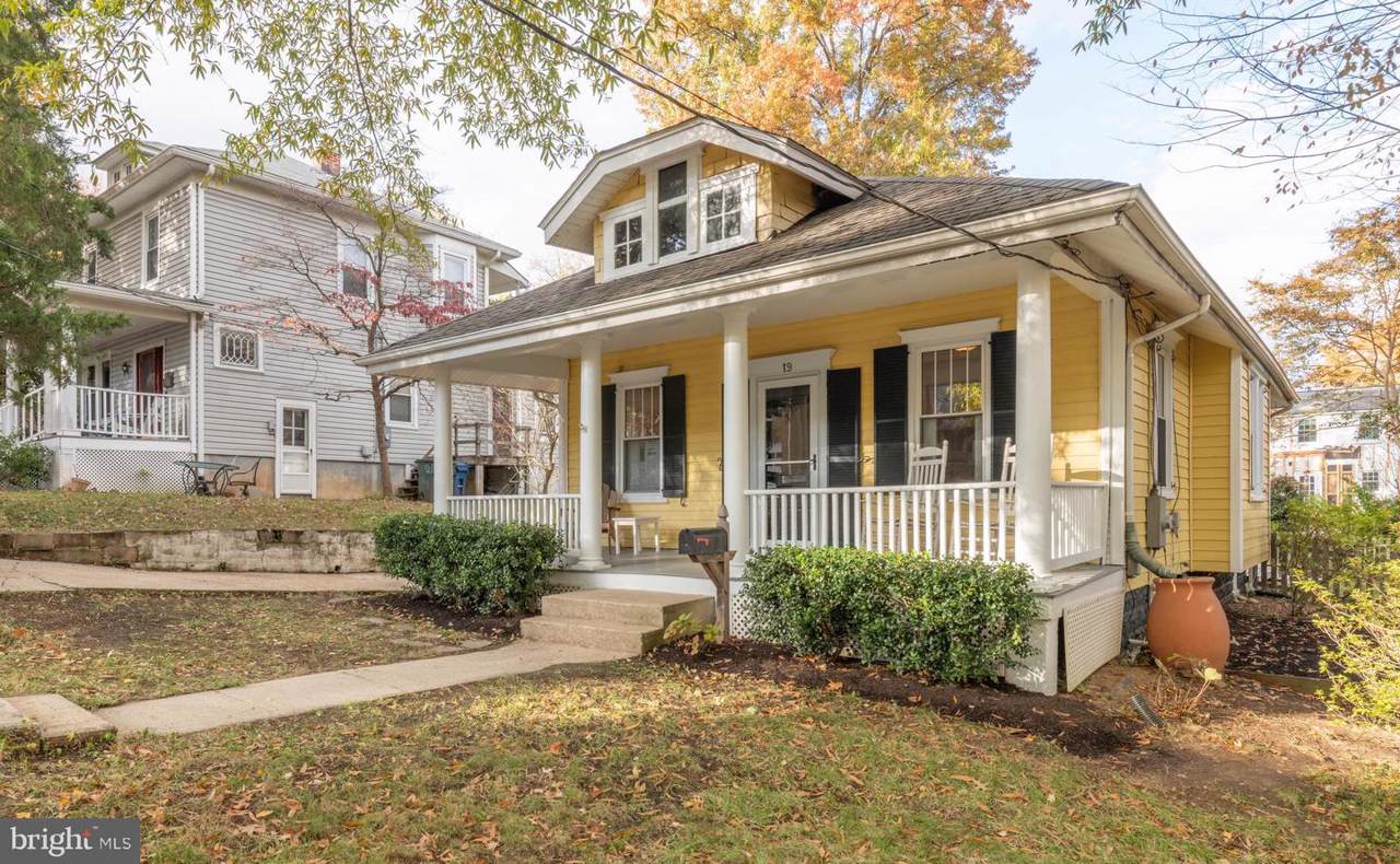 19 Mount Ida Avenue - Photo 1
