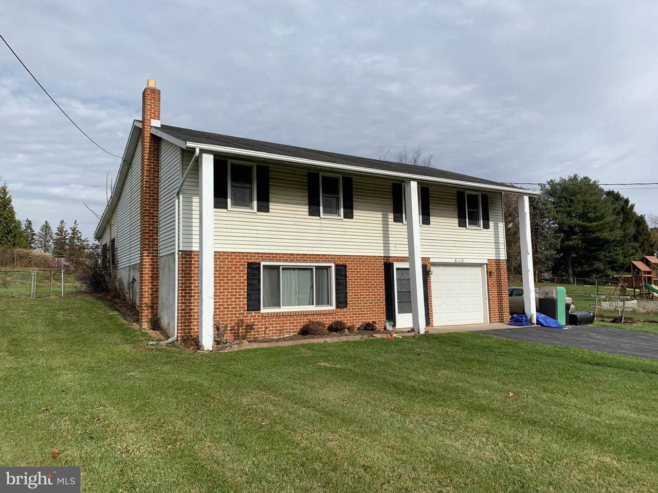 6118 Blue Valley Avenue - Photo 1
