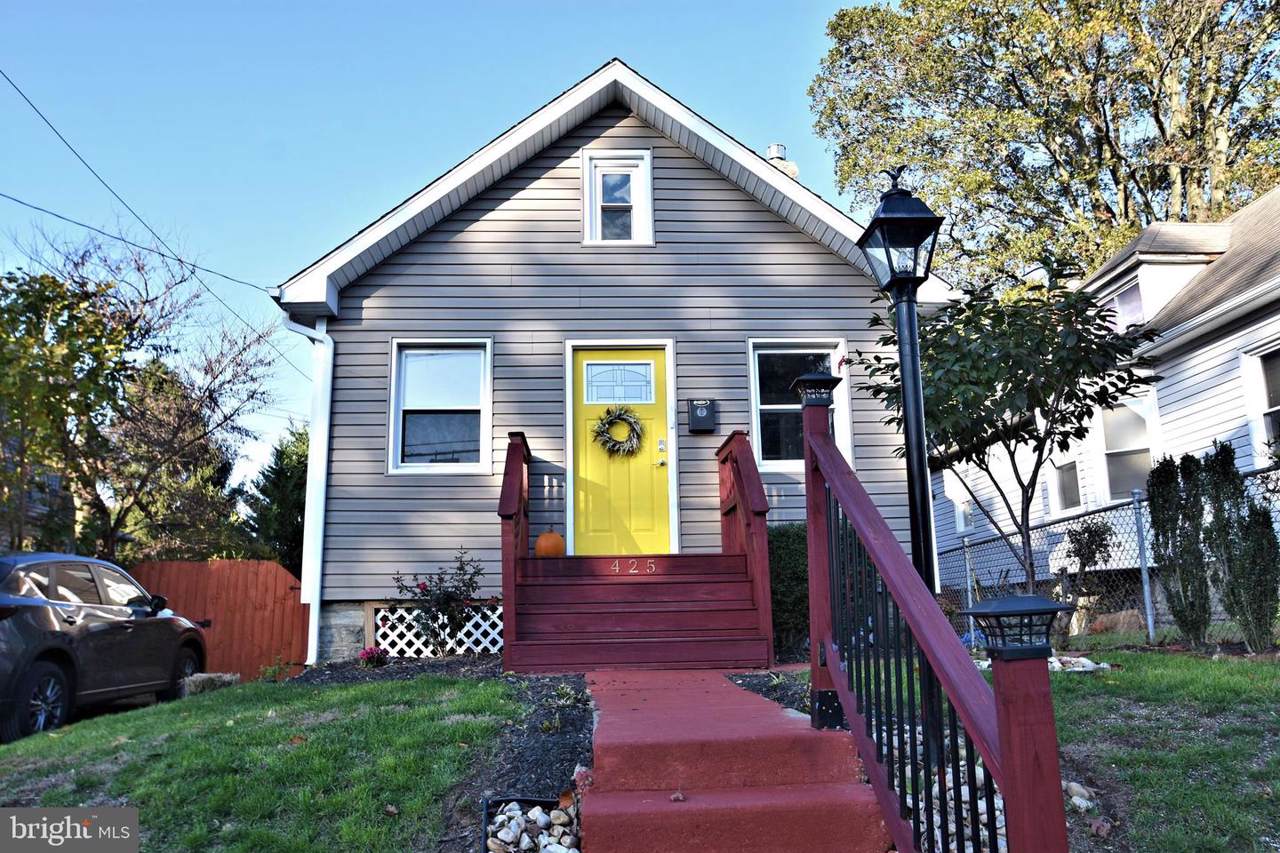 425 Paxson Avenue - Photo 1