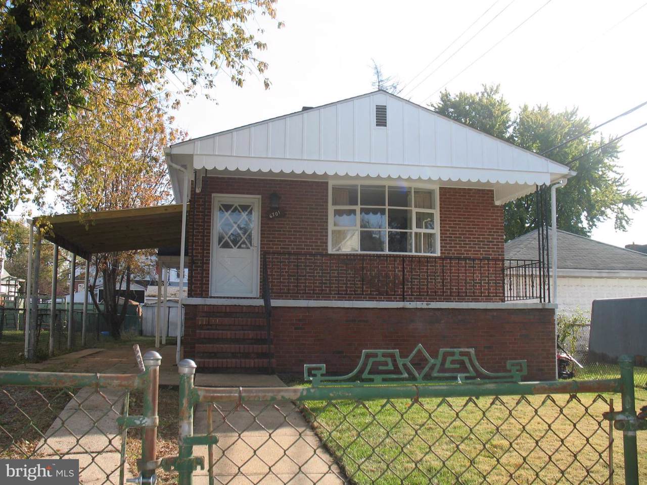 6701 Youngstown Avenue - Photo 1