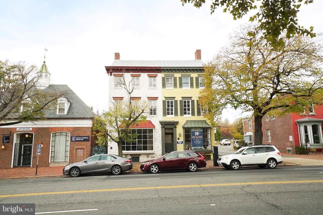 323 Washington Street - Photo 1