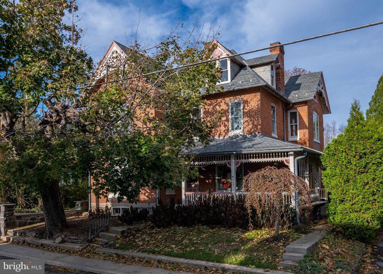 463 Main Street - Photo 1