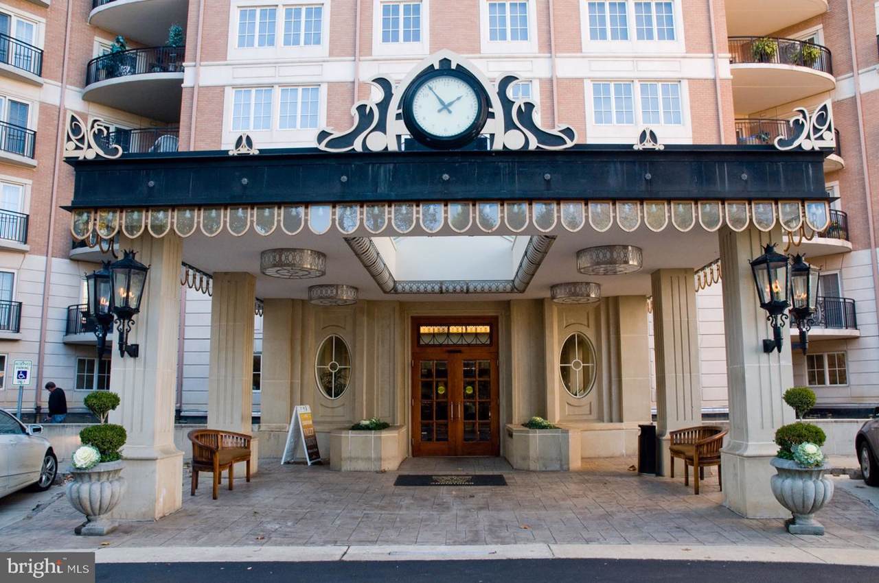 190 Presidential Boulevard - Photo 1