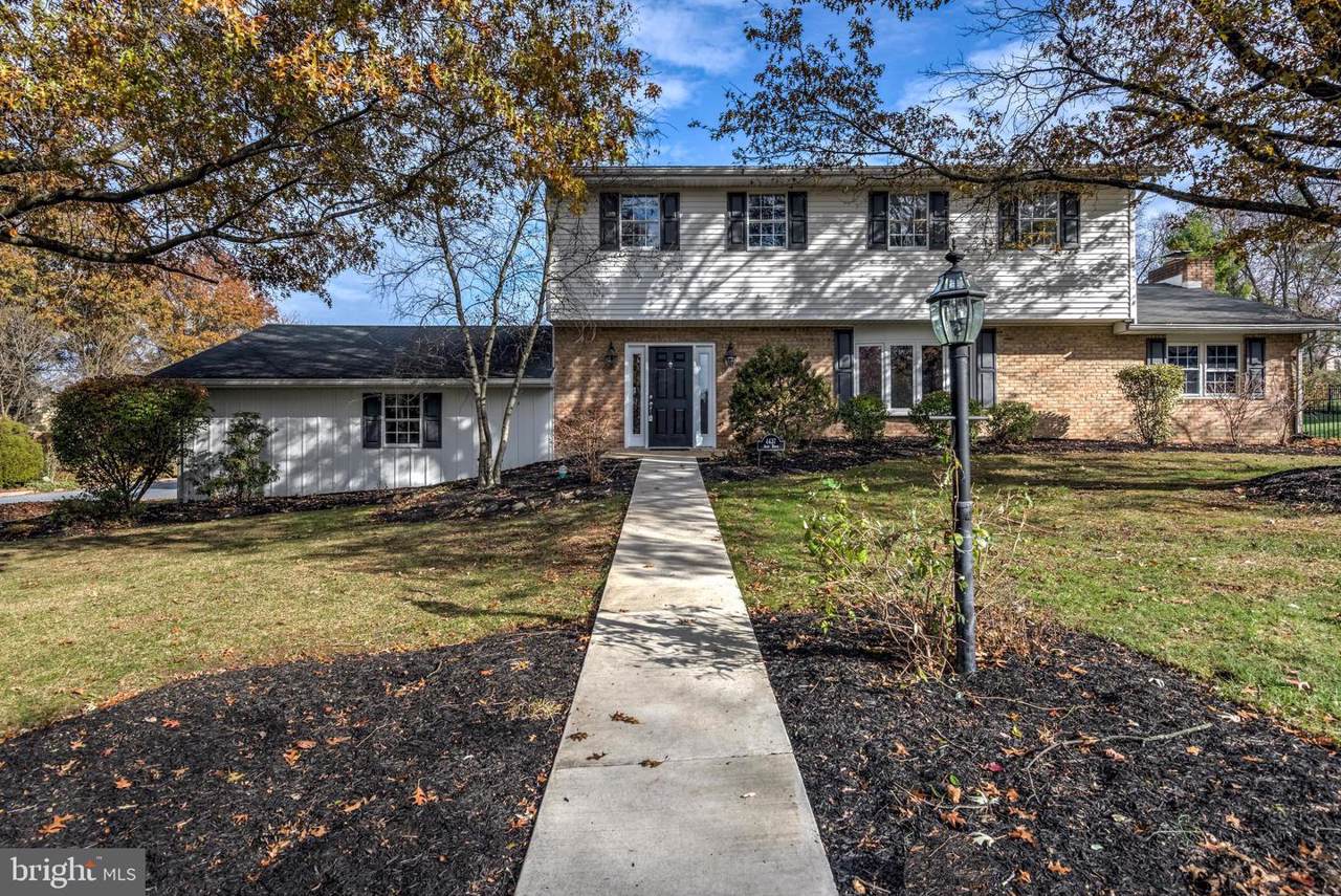 4437 Avon Drive - Photo 1