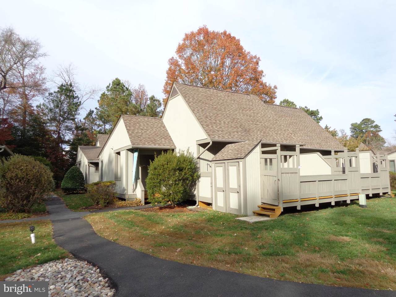 39232 Timberlake Court - Photo 1