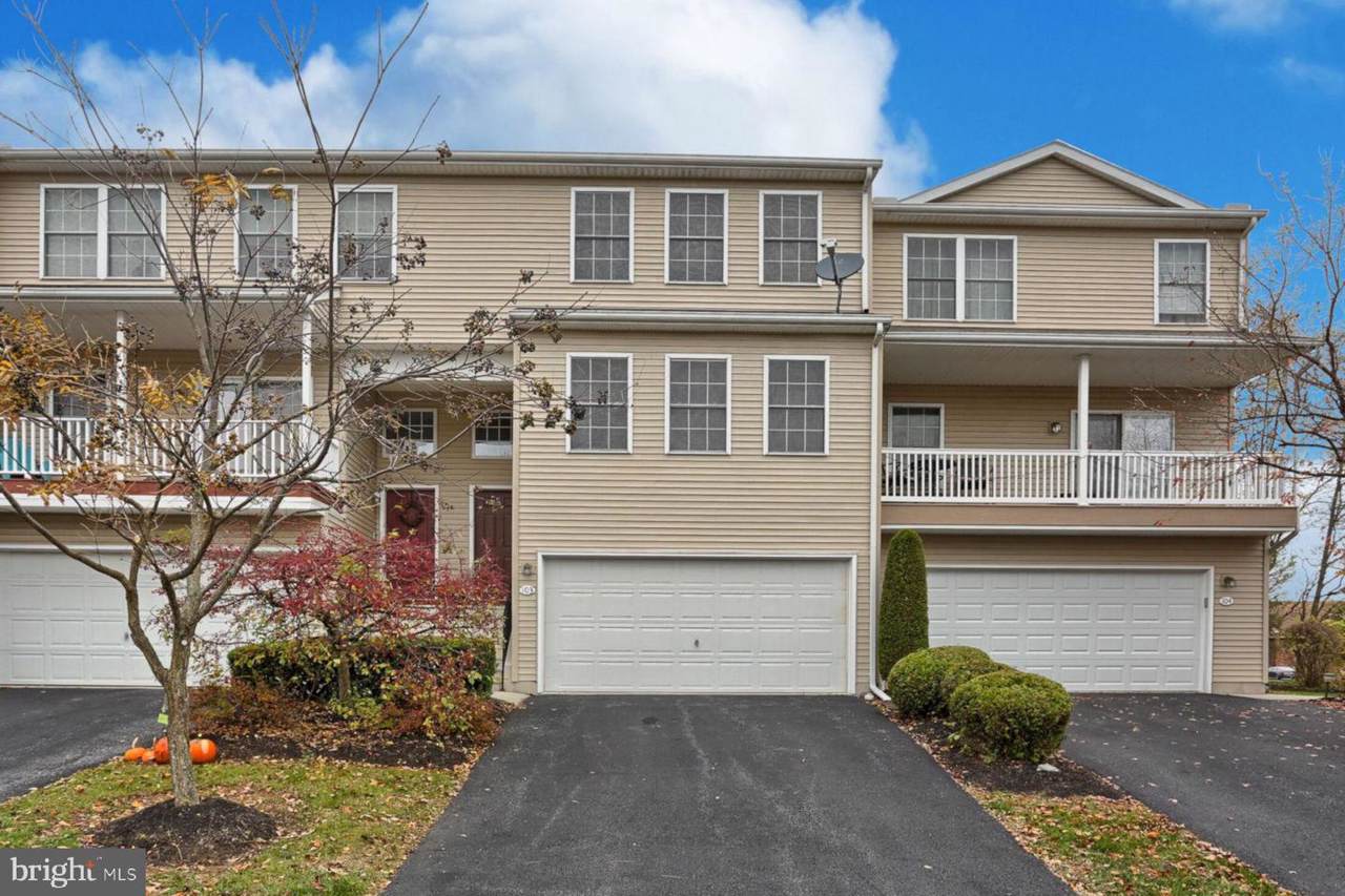 103 Woodside Court - Photo 1
