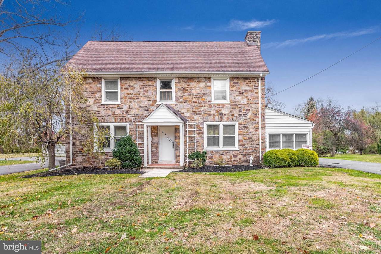 2240 Dekalb Pike - Photo 1