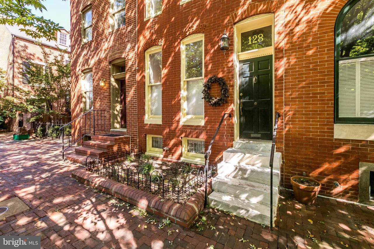 128 Lee Street - Photo 1