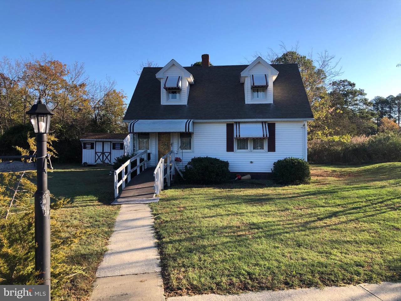 1855 Crocheron Road - Photo 1