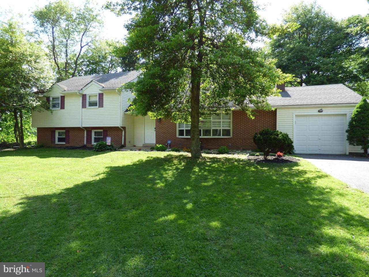 566 Old Middletown Road - Photo 1