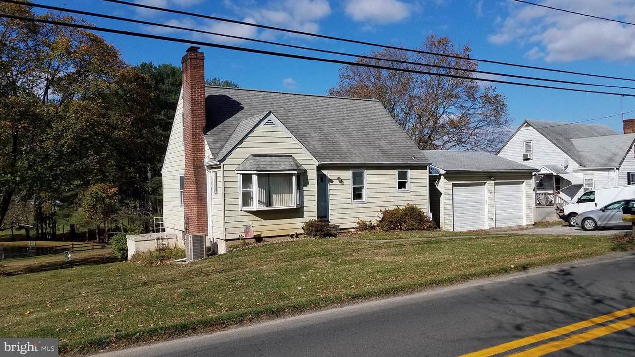 1618 Fairmount Road - Photo 1