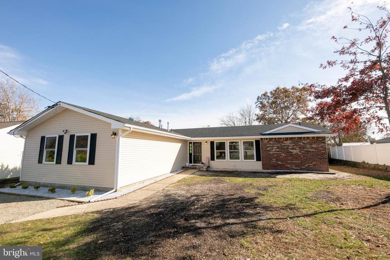 917 Delta Lane - Photo 1