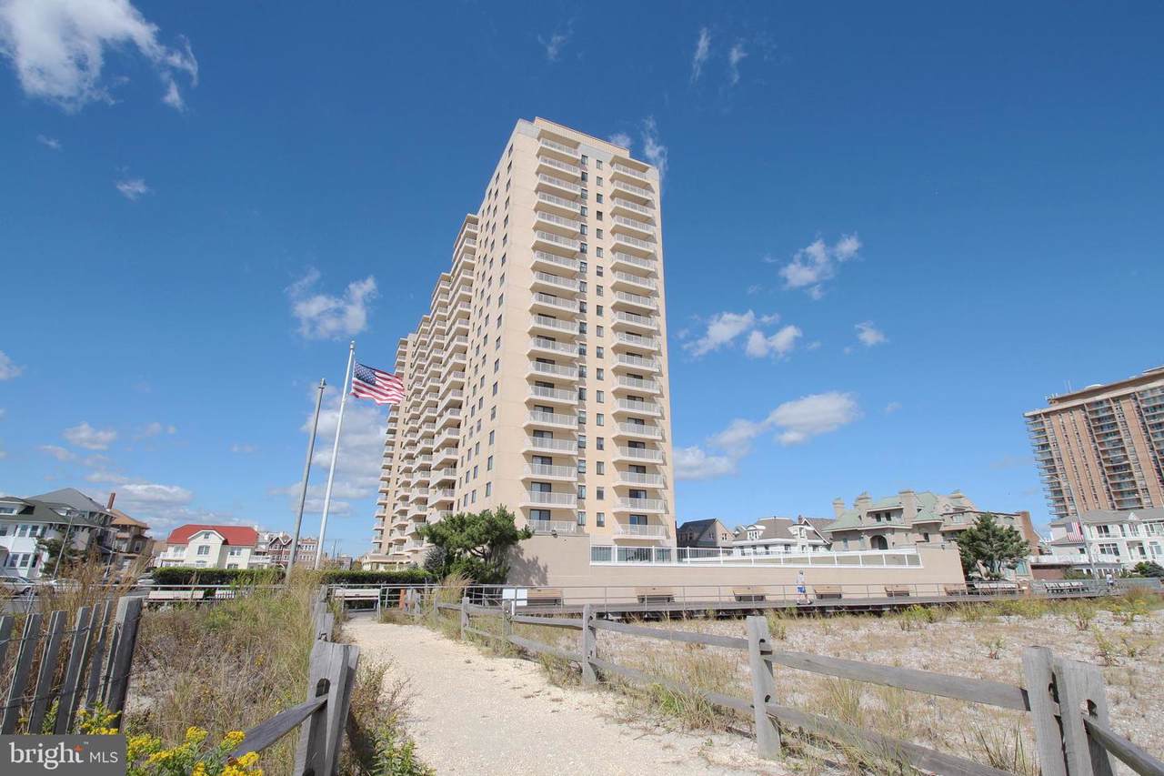 5000 Boardwalk - Photo 1