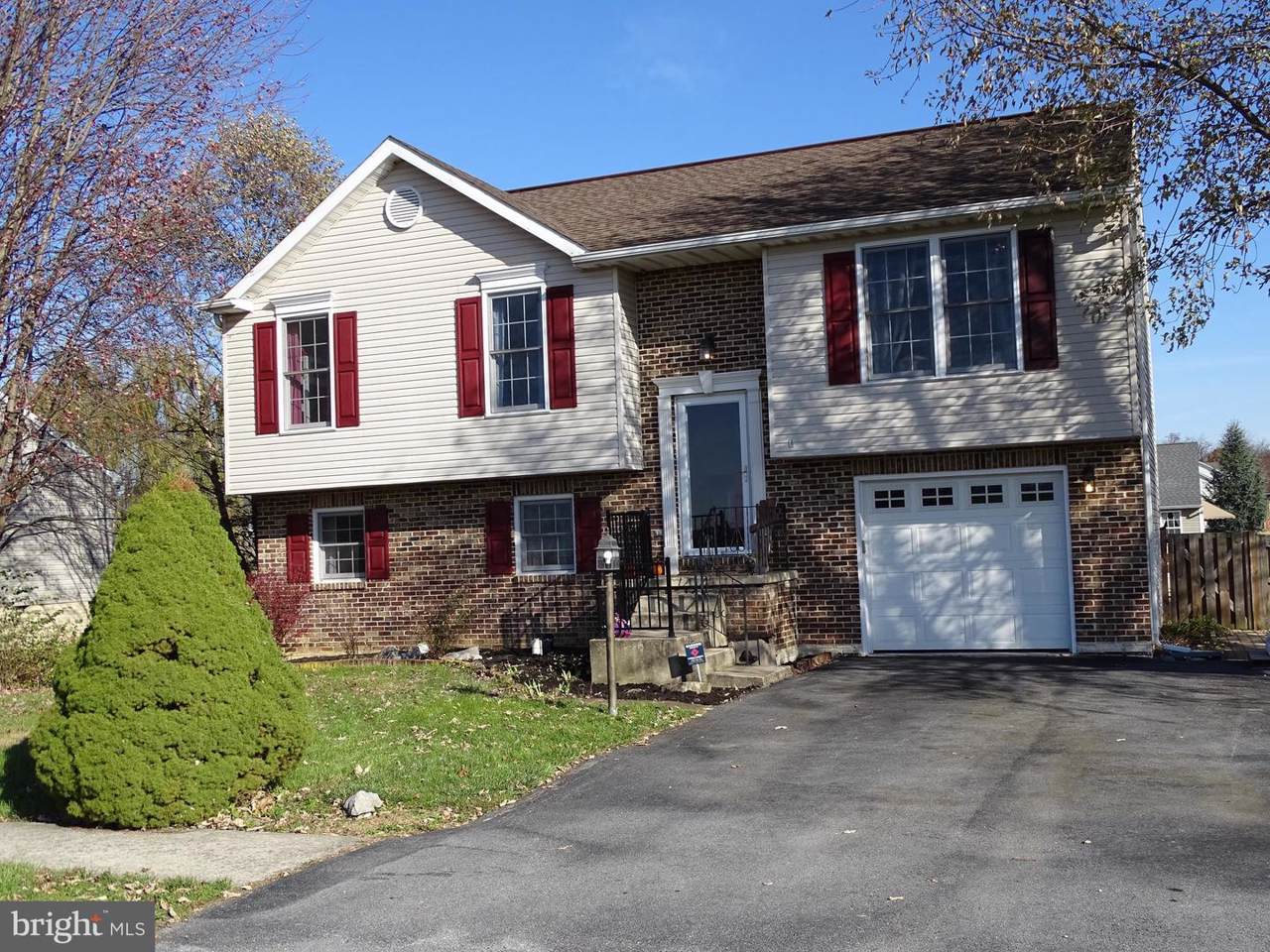 14966 Cedarbrook Drive - Photo 1