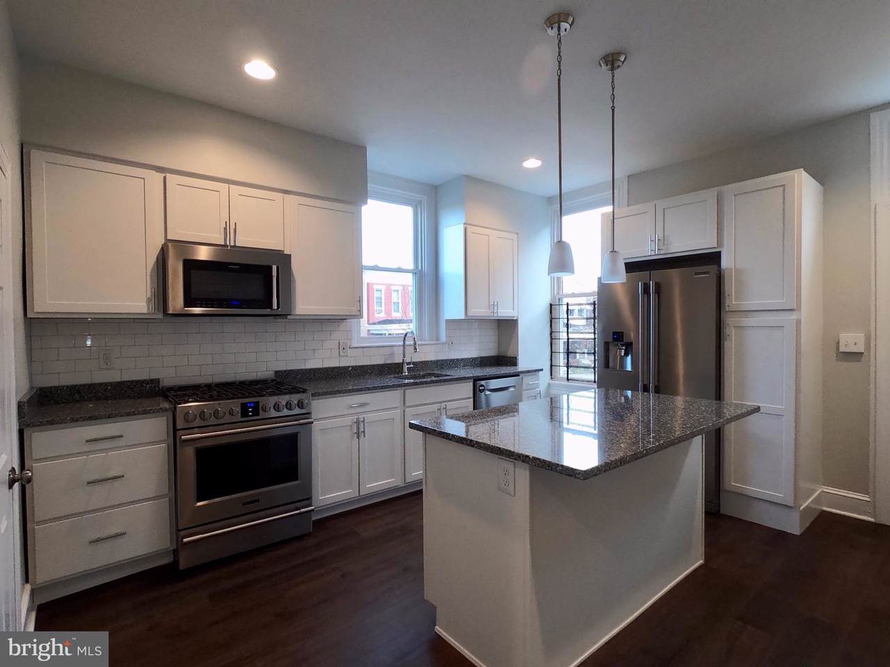 3001 Windsor Avenue - Photo 1