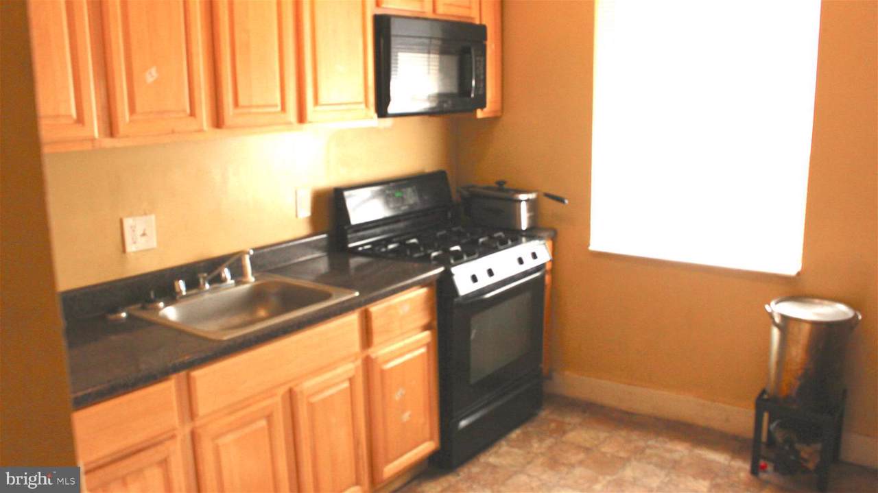 2517 Lauretta Avenue - Photo 1
