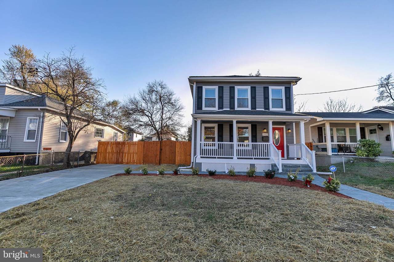 3911 Wallace Road - Photo 1