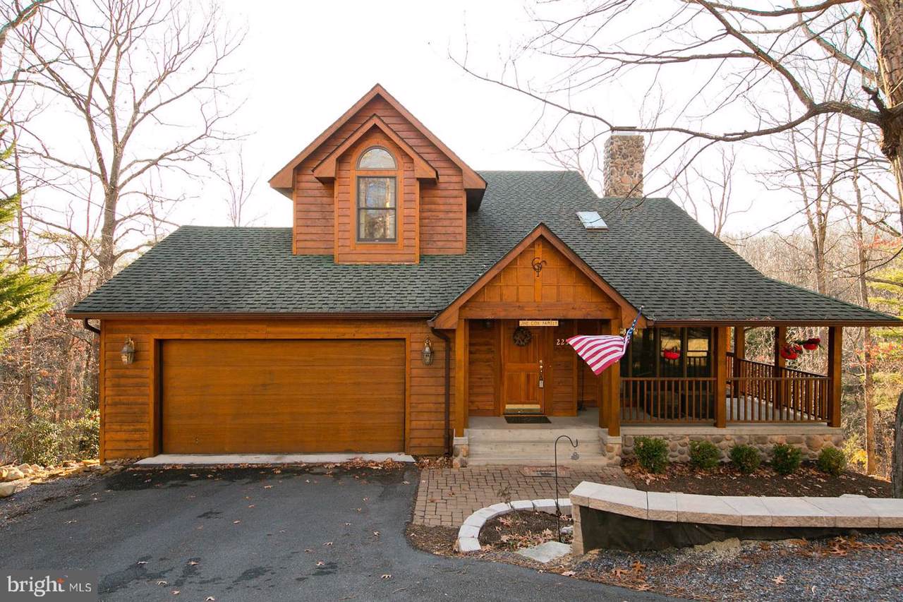 225 Lakeview Drive - Photo 1